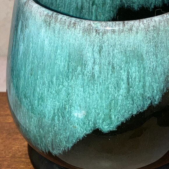 1970’s Canuck Pottery Evangeline Series Green On Black Drip Glaze Mug 8 fl oz - Picture 8 of 12